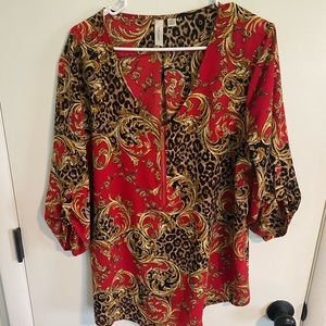 Tacera Fleur-de-lis Top